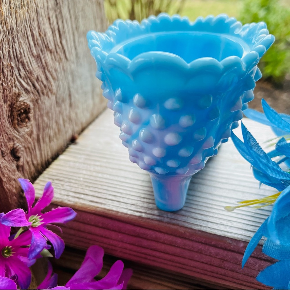 Vintage Fenton Blue & White Hobnail Milk Glass Victorian Style Shoe Figurine - Picture 8 of 11